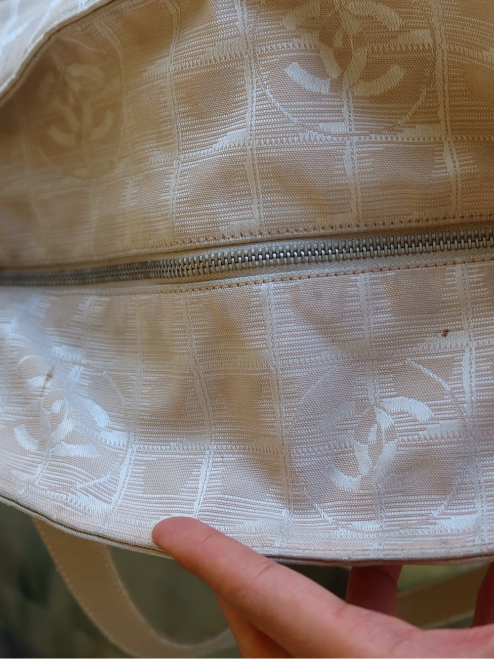 Chanel Travel Ligne Tote Bagπππ - Picture 7 of 11